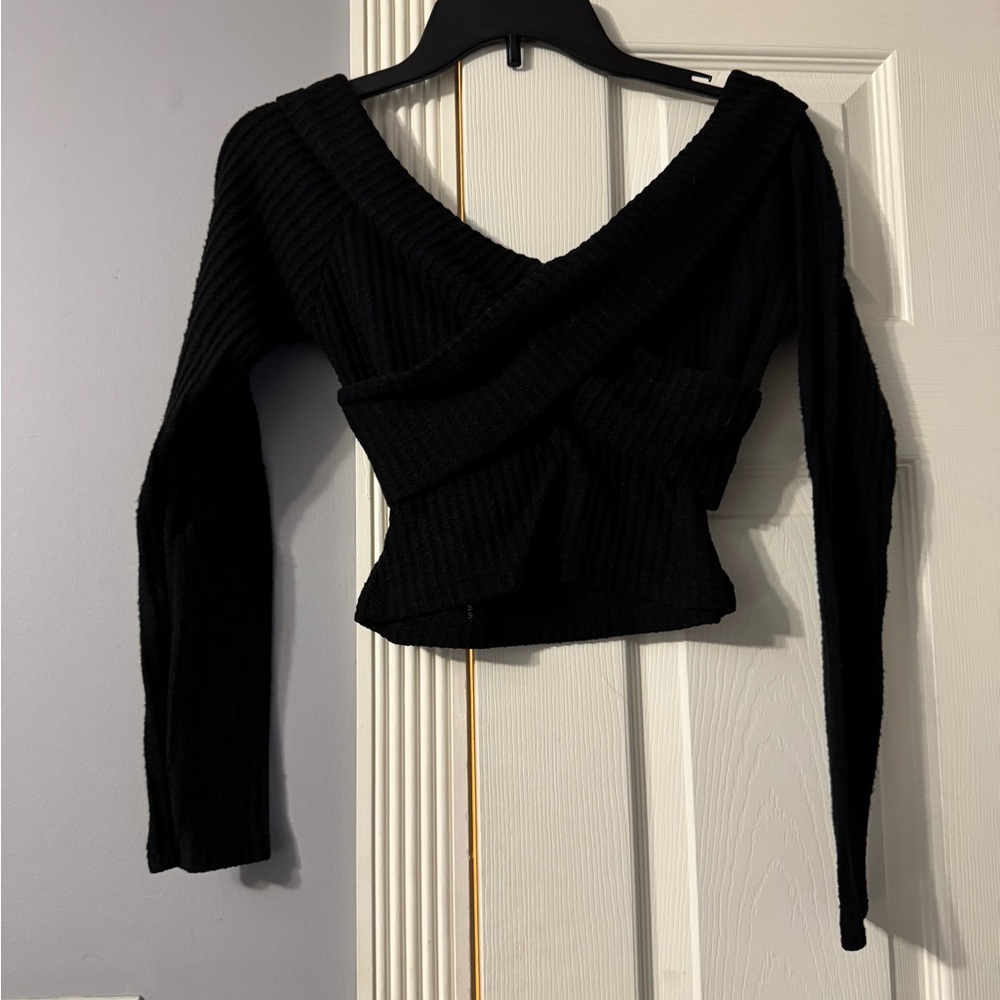 SHEIN Black Wrap Crop Blouse